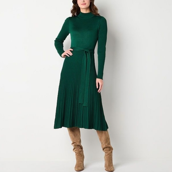 Studio One Dresses & Skirts - Studio One Petite Green Long Sleeve Sweater Midi Dress